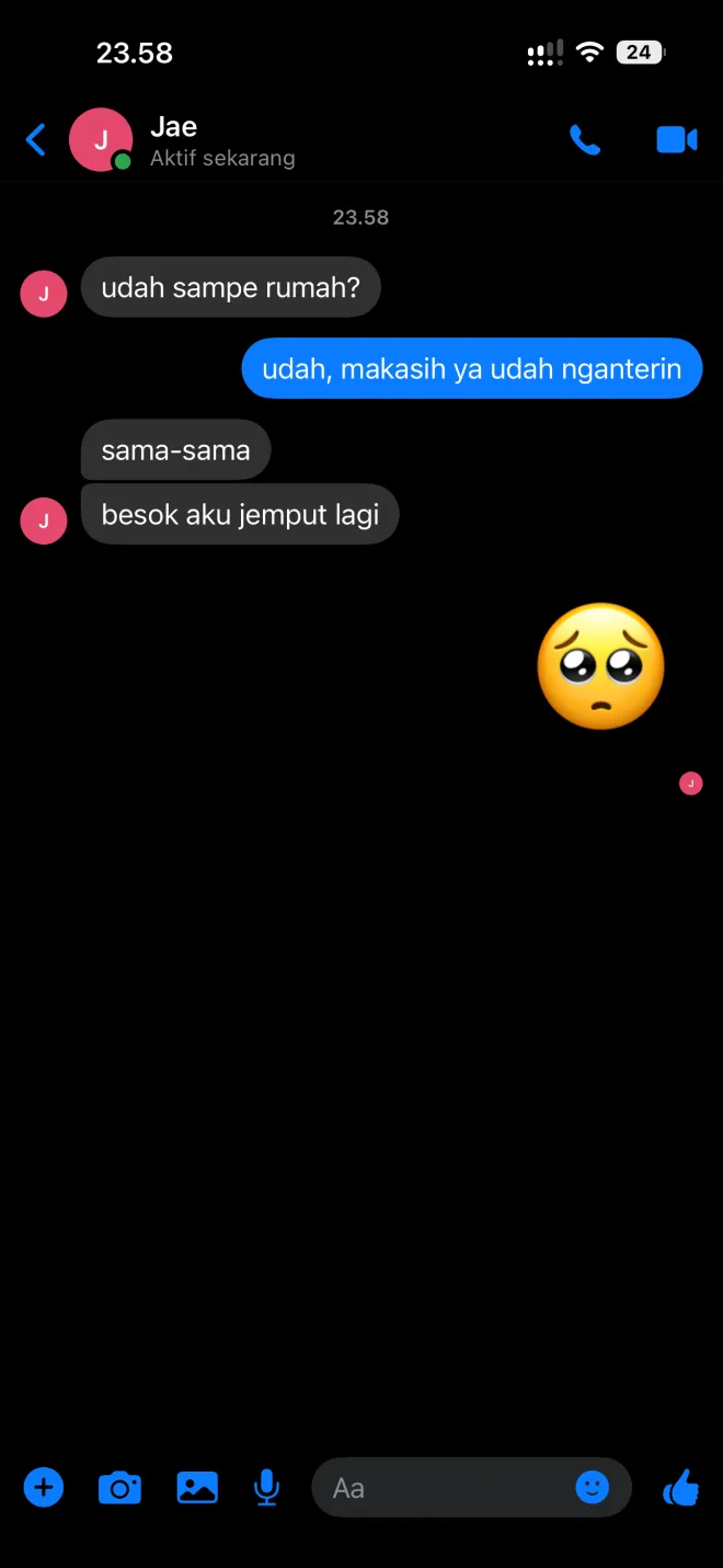 Chat yang sama di Messenger